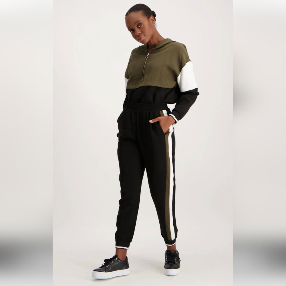 Zara Green,black And White Colorblock Pullover Hoodie